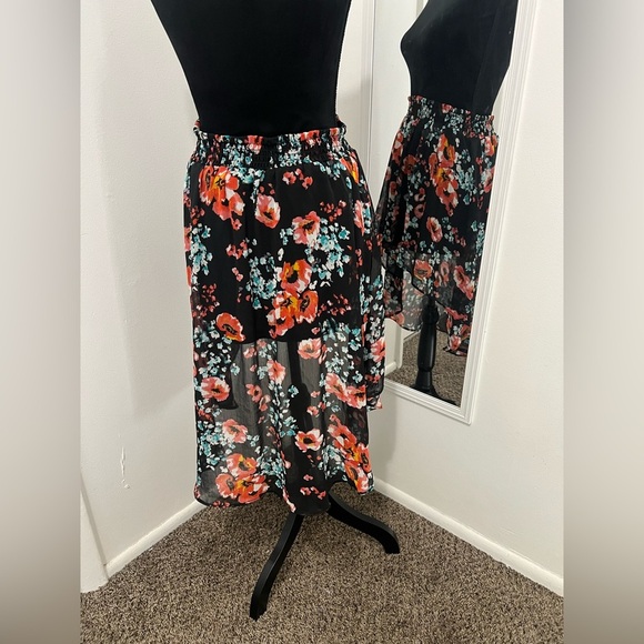 Joe Benbasset Asymmetrical Black Floral High-Low Skirt - Picture 4 of 11